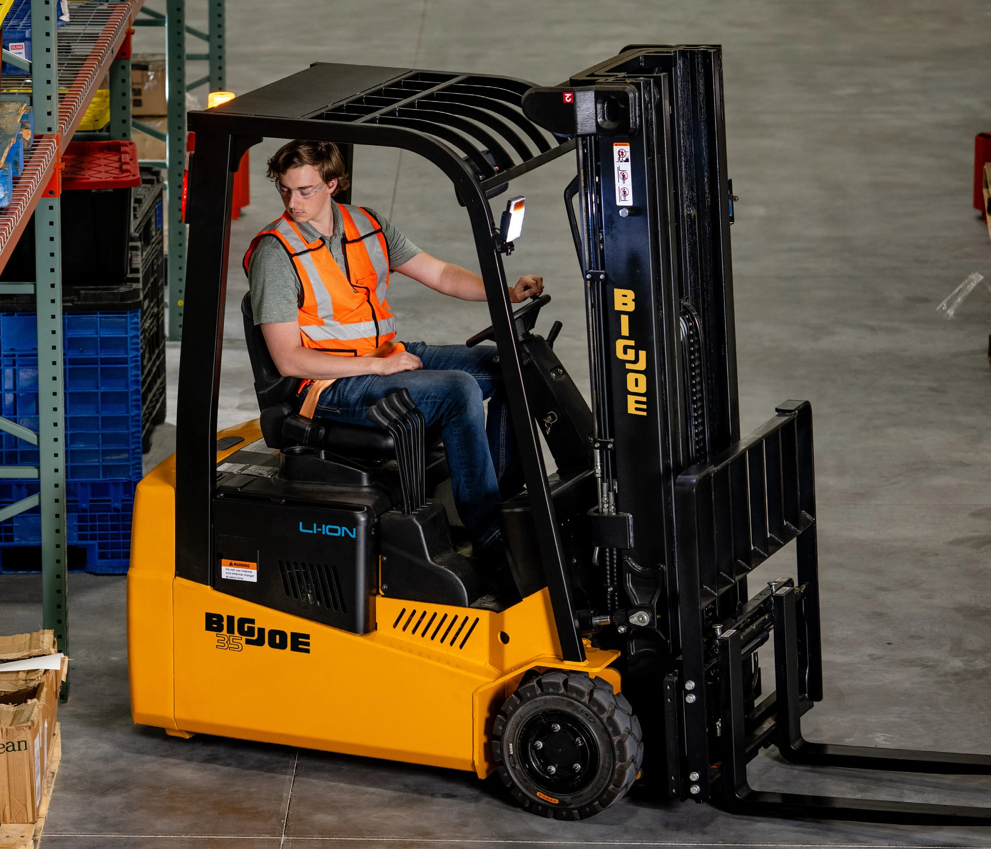 Big Joe Forklifts LVE35 2